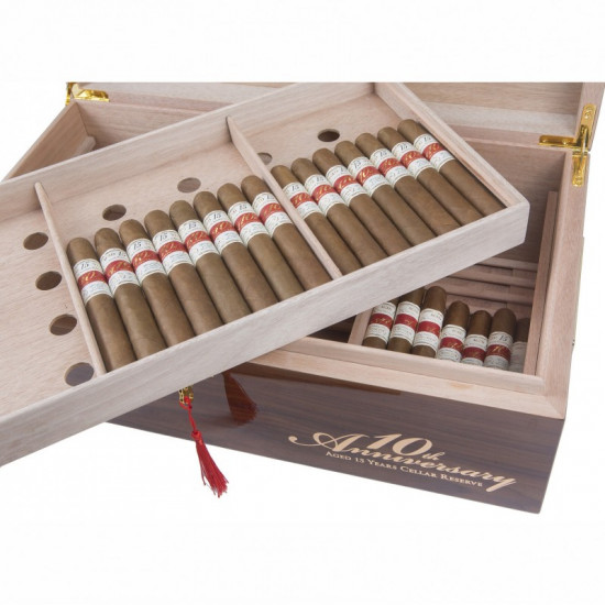 Сигары Gurkha Cellar Reserve 10 Anniversary humidor от Gurkha