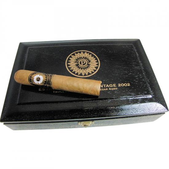 Сигары Perdomo ESV 2002 Robusto от Perdomo