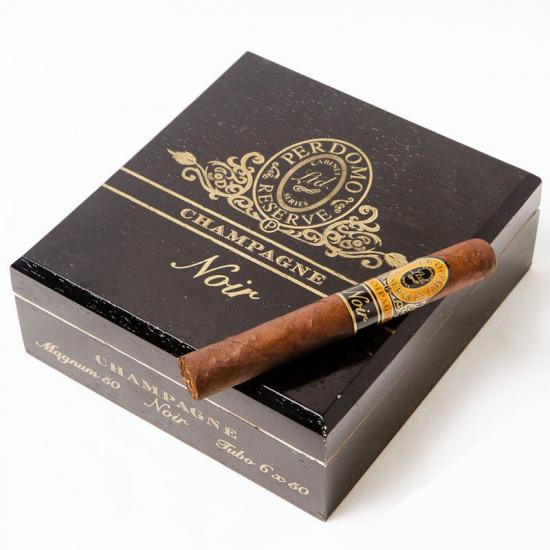 Сигары Perdomo Reserve Champagne Noir Magnum 50 Tubos от Perdomo