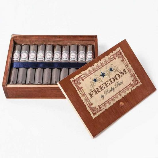 Сигары Rocky Patel Freedom by RP Robusto от Rocky Patel