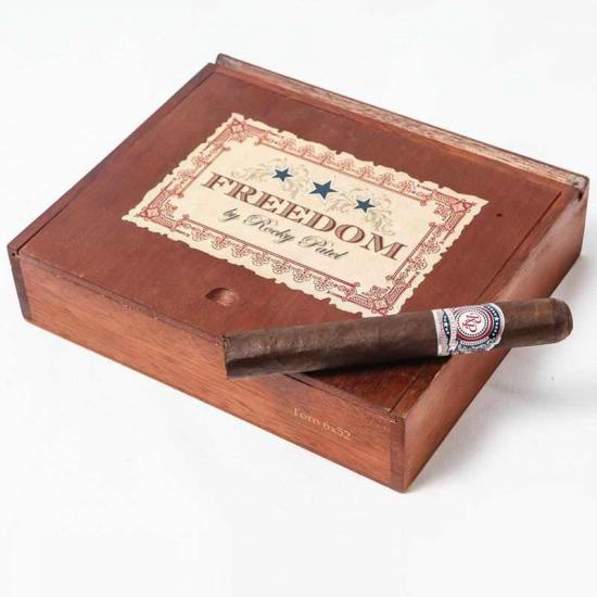 Сигары Rocky Patel Freedom by RP Toro от Rocky Patel